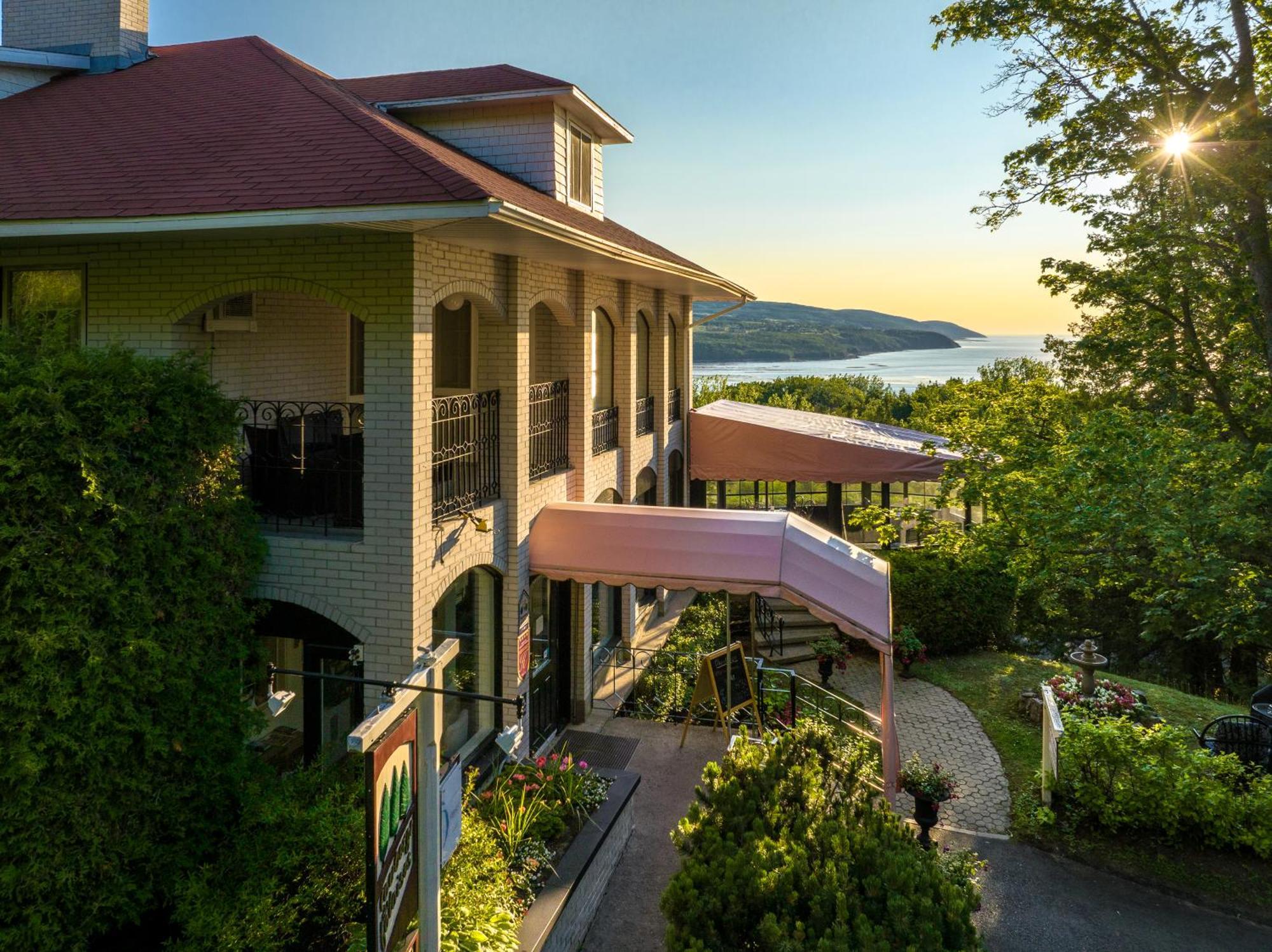 Inn Des Falaises La Malbaie