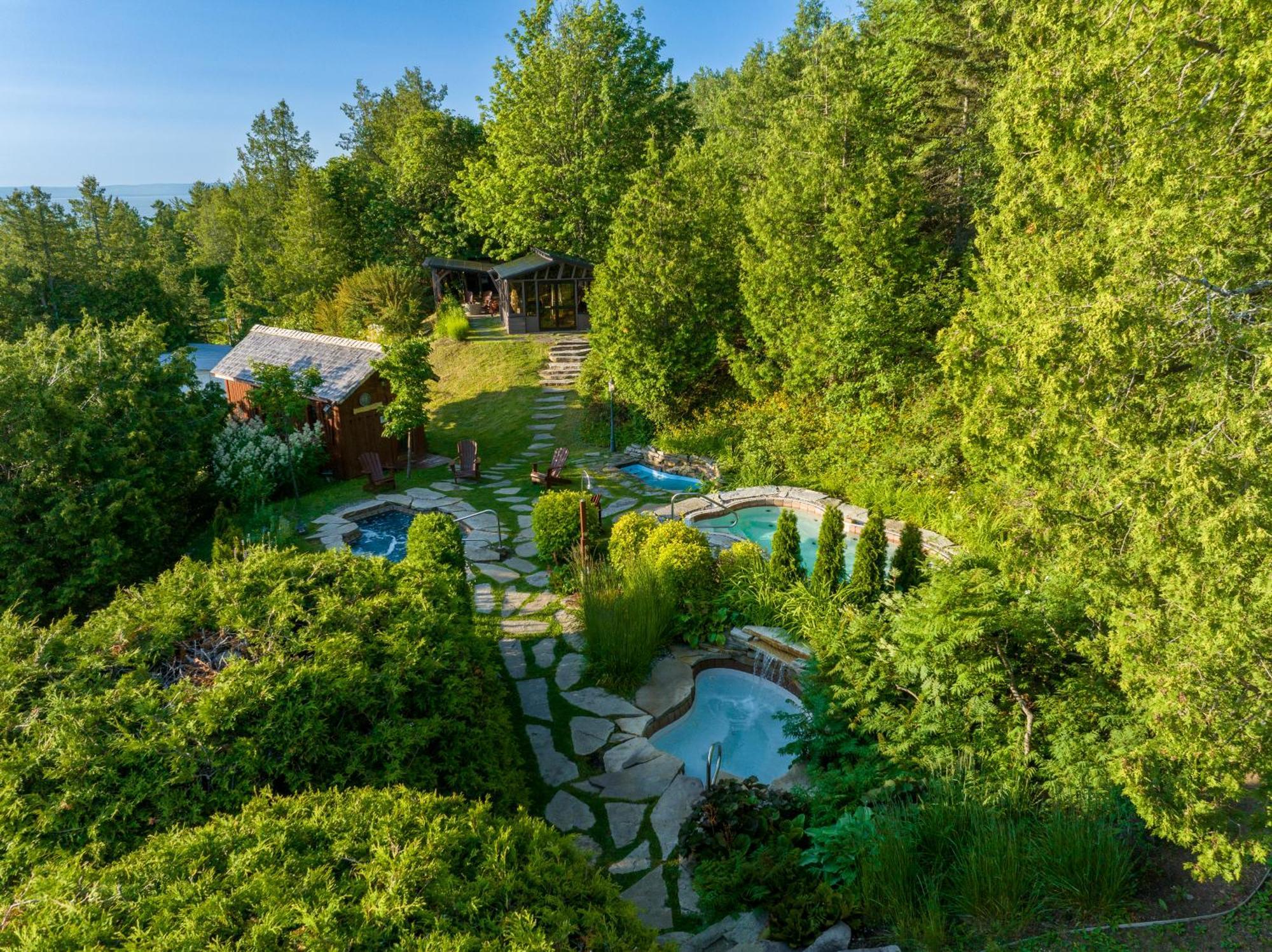 Des Falaises Inn La Malbaie